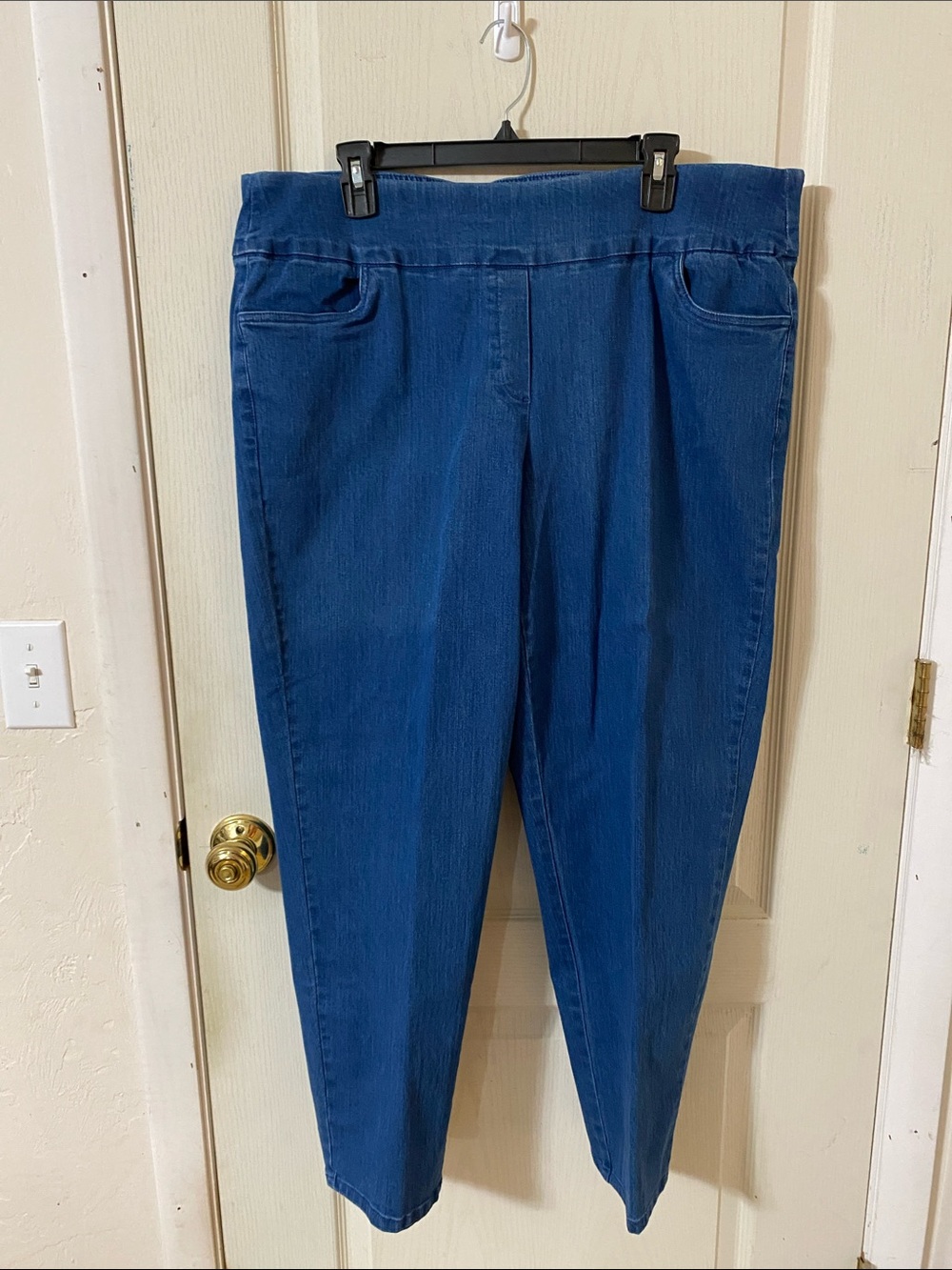 Alfred Dunner Women’s Blue Pull-On Jeans - Comfortable Everyday Fit 18W NWT